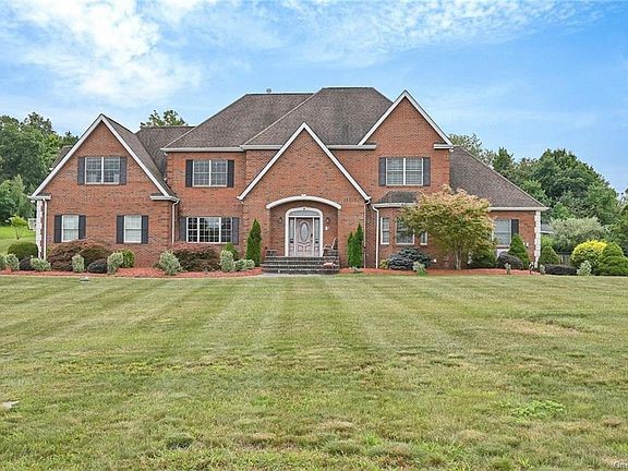 Large Mansion Chester, NY