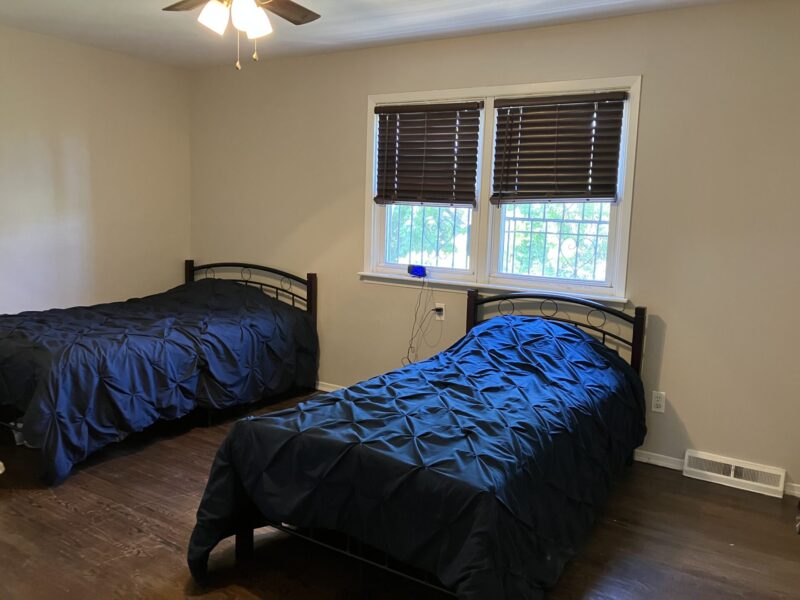 3 bedroom condo blocks from the beach